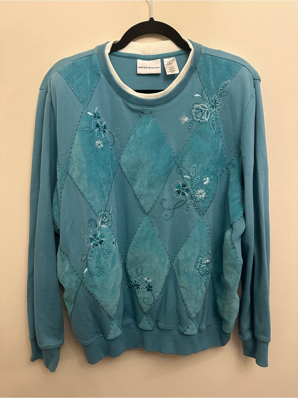 Alfred Dunner XL Blue Argyle Embroidered Floral Sweatshirt Cottagecore Feminine